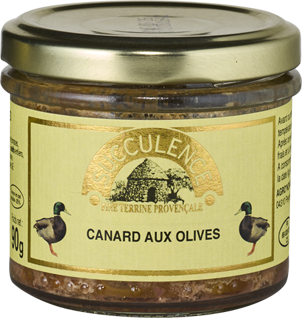 Entenpastete mit Olive Ententerrine mit Oliven, Delikatesse für Weinliebhaber