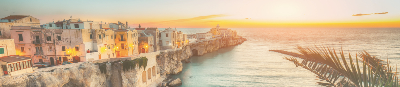 apulien Weinregion Apulien bei Sonnenuntergang, Italien